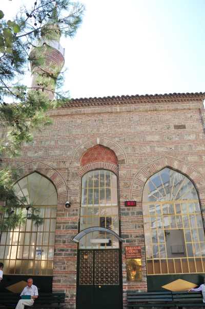 Karakadı Camii Osmangazi/Bursa , Bursa Valiliği arşivinden 2012 yılında alınmıştır.