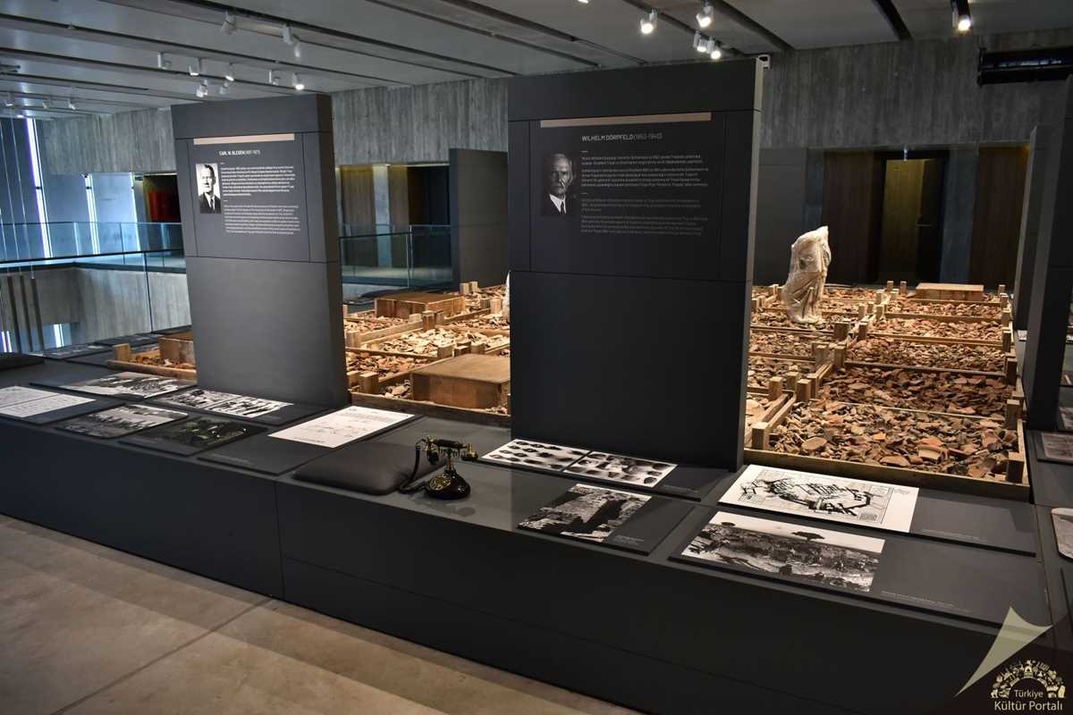 View Troya Müzesi Nerede PNG