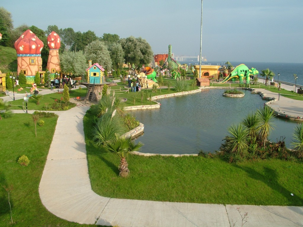 Deri̇nce Hari̇kalar Sahi̇li̇ - Fotoğraf 4
