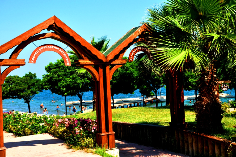 Mavi̇ Bayrakli Altin Kemer Plaji - Fotoğraf 2