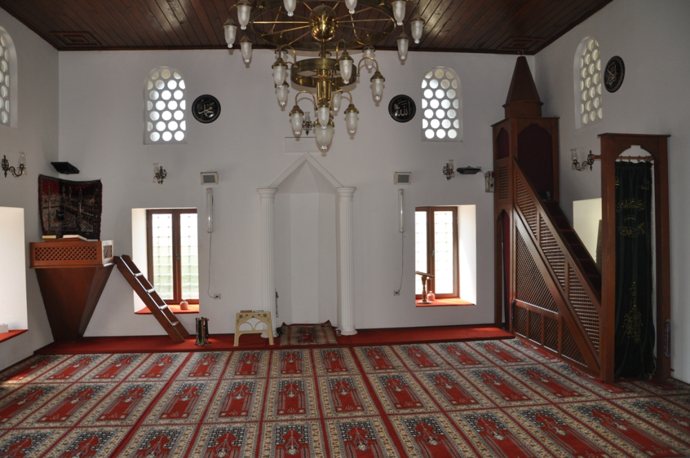 İzmi̇t Alaca Mesci̇t Cami̇i̇ - Fotoğraf 4