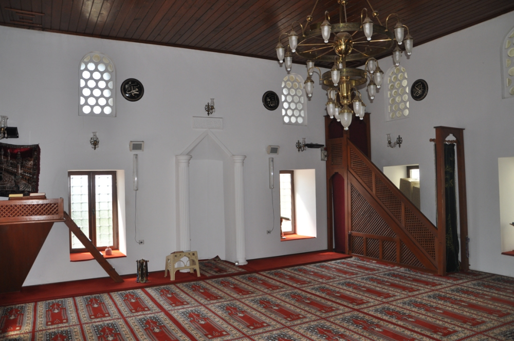 İzmi̇t Alaca Mesci̇t Cami̇i̇ - Fotoğraf 6