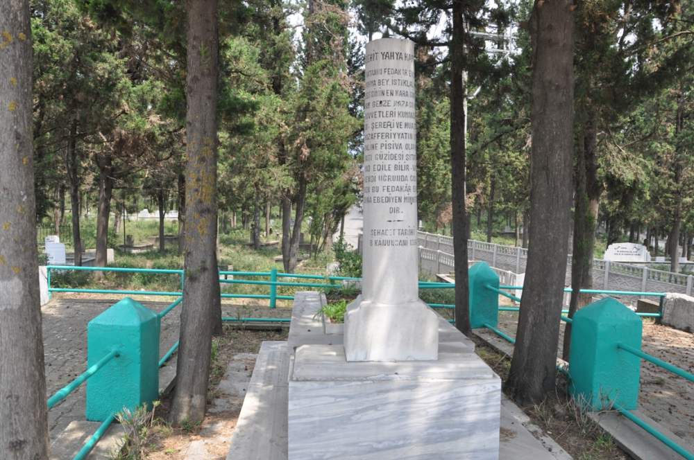 Yahya Kaptan Anit Mezari - Fotoğraf 3