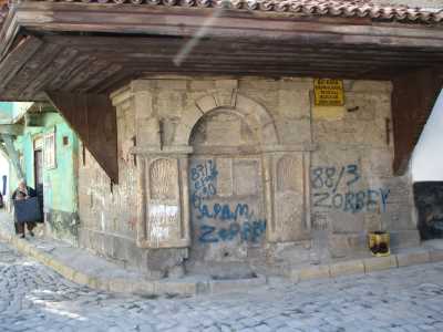 ALİ AĞA ÇEŞMESİ