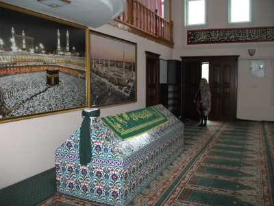 Selman Dede Türbesi 