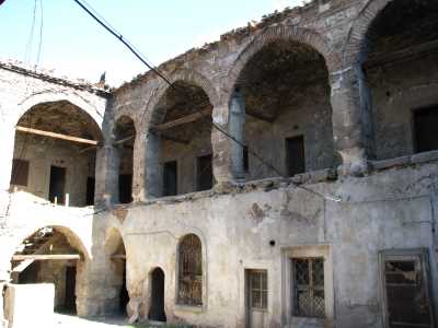 TAŞHAN (Hoca Üveys Hanı)