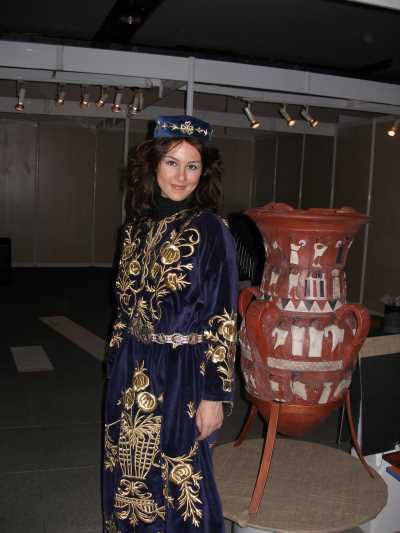 YÖRESEL KADIN KIYAFETİ
*Fotoğraf: Nusret ACAR