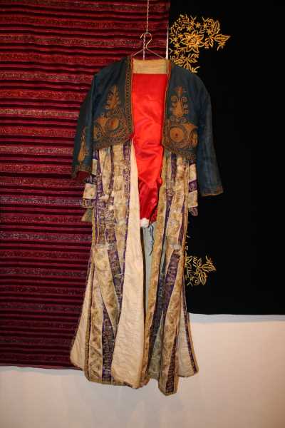 YÖRESEL KADIN KIYAFETİ
*Fotoğraf: M.Kemal KARATATAR