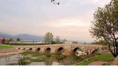 Abdal Köprüsü Nilüfer/Bursa, Bursa Büyükşehir Belediyesi arşivinden 2012 yılında alınmıştır.