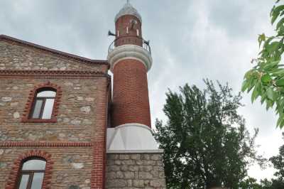 Hikmetiye Camii-Derbent