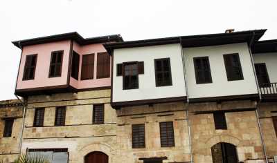 Tarihi Tarsus Evleri (Tarsus-Mersin) (Fotoğraf: Mersin İl Kültür ve Turizm Müdürlüğü Arşivi)