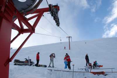 Zigana Turizm Merkezi
(Kayak Tesisleri)
İl Kültür ve Turizm Müdürlüğü 
Arşivinden.