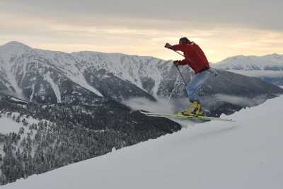 Zigana Turizm Merkezi
(Kayak Tesisleri)
Recep ERGİN
Arşivinden.