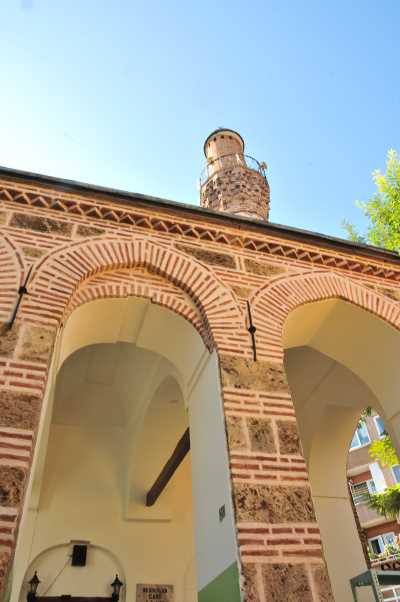Beşikçiler Camii Osmangazi/Bursa
Bursa Valiliği arşivinden 2012 yılında alınmıştır.