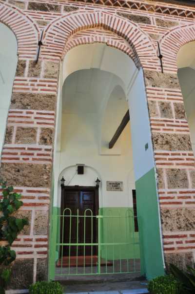 Beşikçiler Camii Osmangazi/Bursa
Bursa Valiliği arşivinden 2012 yılında alınmıştır.