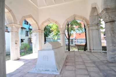 Devlet Hatun Türbesi Yıldırım/Bursa, Bursa Valiliği arşivinden 2012 yılında alınmıştır.