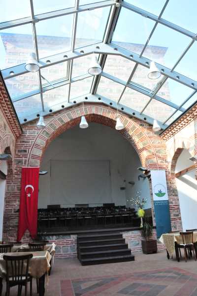 Gökdere Medresesi Osmangazi/Bursa, Bursa Valiliği arşivinden 2012 yılında alınmıştır.