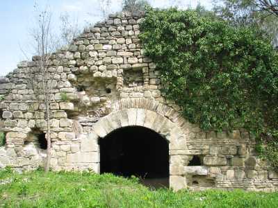 Taş Han-(Sinop Arkeoloji Müzesi Müdürlüğü Arşivi)