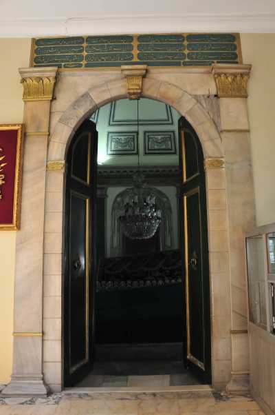 Osman Gazi Türbesi Osmangazi/Bursa,Bursa Valiliği arşivinden 2012 yılında alınmıştır.