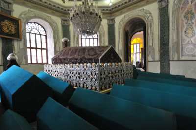 Osmangazi Türbesi Osmangazi/Bursa, Bursa Valiliği arşivinden 2012 yılında alınmıştır.