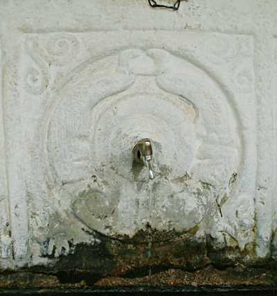 Baş Mahalle Çeşmesi