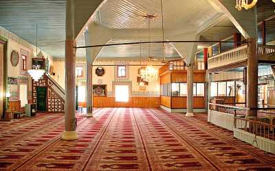 Çeşnigir Paşa Camii