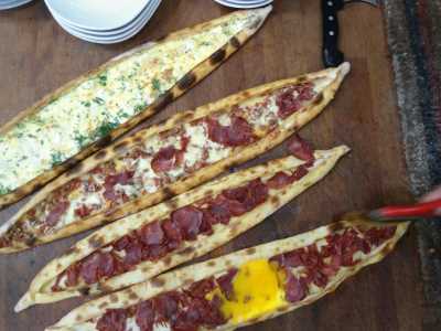 Açık Samsun Pidesi (Fotoğraf: Samsun İl Kültür ve Turizm Müdürlüğü arşivi)