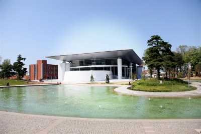 Merinos Atatürk Kültür ve Kongre Merkezi, Bursa Valiliği arşivinden 2012 yılında alınmıştır.