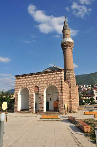 Hatice İsfendiyari Camii Osmangazi/Bursa, Bursa Valiliği arşivinden 2012 yılında alınmıştır.