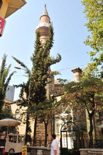 Karakadı Camii Osmangazi/Bursa, Bursa Valiliği arşivinden 2012 yılında alınmıştır. 