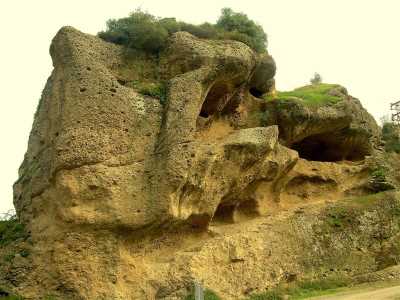 Mağaralar-(Fotoğraf: Samsun İl Kültür ve Turizm Müdürlüğü arşivi)