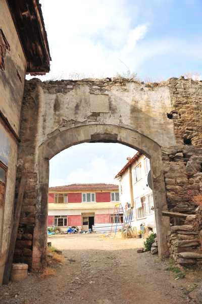 Hoca Tursun Hanı Kestel/Bursa, Bursa Valiliği arşivinden 2012 yılında alınmıştır.