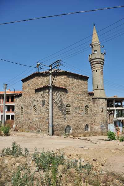 Kefen Süzen Camii Osmangazi/Bursa, Bursa Valiliği arşivinden 2012 yılında alınmıştır.