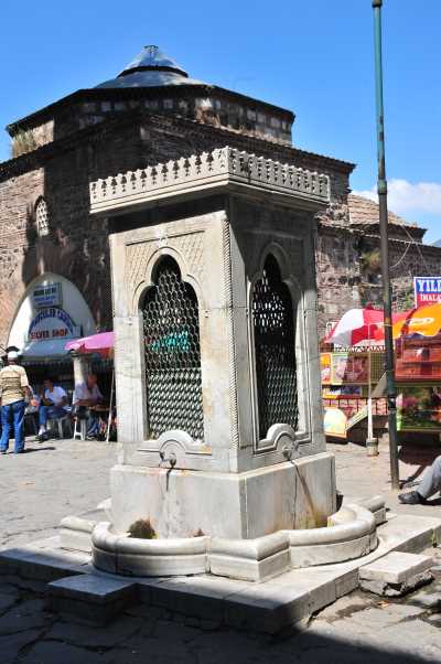 Ulu Cami (Kuzey Kapısı Çeşmesi) Osmangazi/Bursa