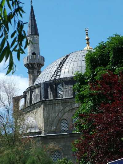 Pertev Mehmet Paşa (Yeni Cuma) Camii ve Külliyesi