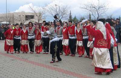 Kahramanmaraş'ta Halk Oyunları-Foto: Hikmet Çalış