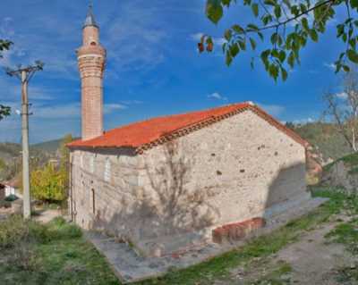 Orhan Gazi Cami Yarhisar Köyü-Yenişehir/Bursa, Bursa Valiliği arşivinden 2012 yılında alınmıştır.