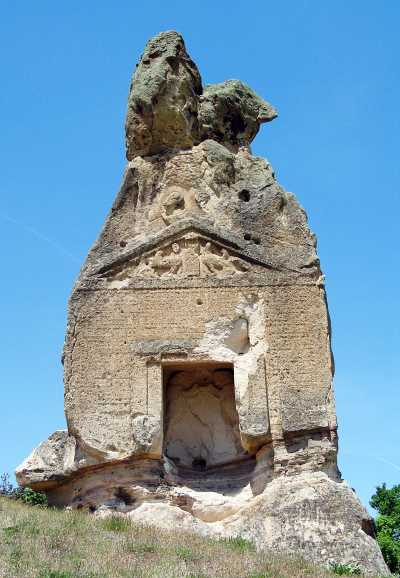 Döger Aslankaya Tapınağı