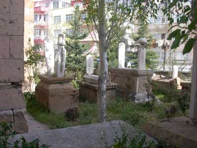 Kemali Ümmi Türbesi