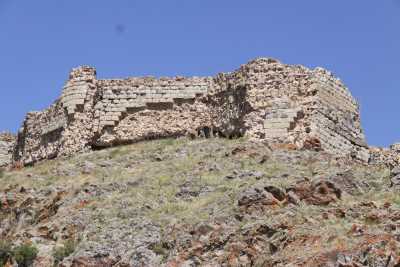 Akdağmadeni Muşalikalesi (Behramşah Kalesi) 