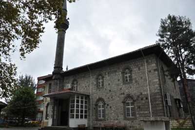 Camiler Kaynak: Rize İl Kültür ve Turizm Müdürlüğü Fotoğraf Arşivi