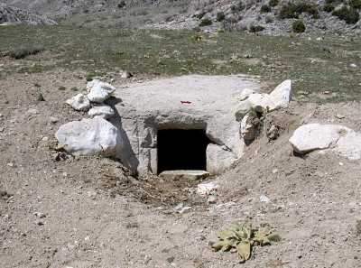 Ayderesi Mevkii Oda Mezarı