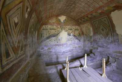 Hespekli  Mezar Odası (Catacomp)/İznik, Bursa Valiliği arşivinden 2012 yılında alınmıştır. 