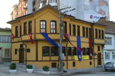 Anadolu Üniversitesi Eğitim Karikatürleri Müzesi