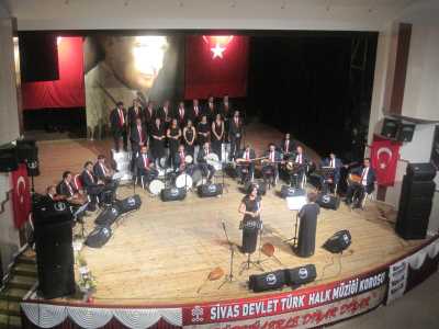 Sivas Devlet Türk Halk Müziği Korosu