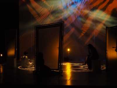 GEÇMİŞTEN GELEN KADIN