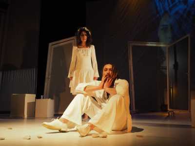 GEÇMİŞTEN GELEN KADIN