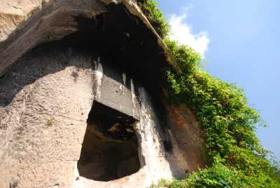 tozkoparan kaya mezarı