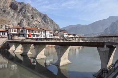 Mağdenüs Köprüsü