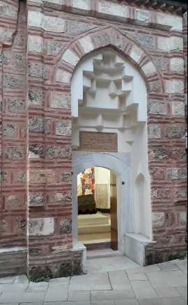 Hüma Hatun Türbesi